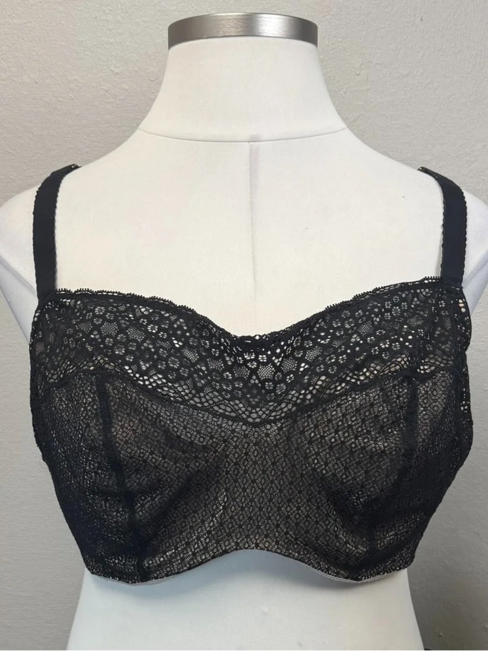 Cacique Black & Tan Lace Underwire Bra - Size 44G
